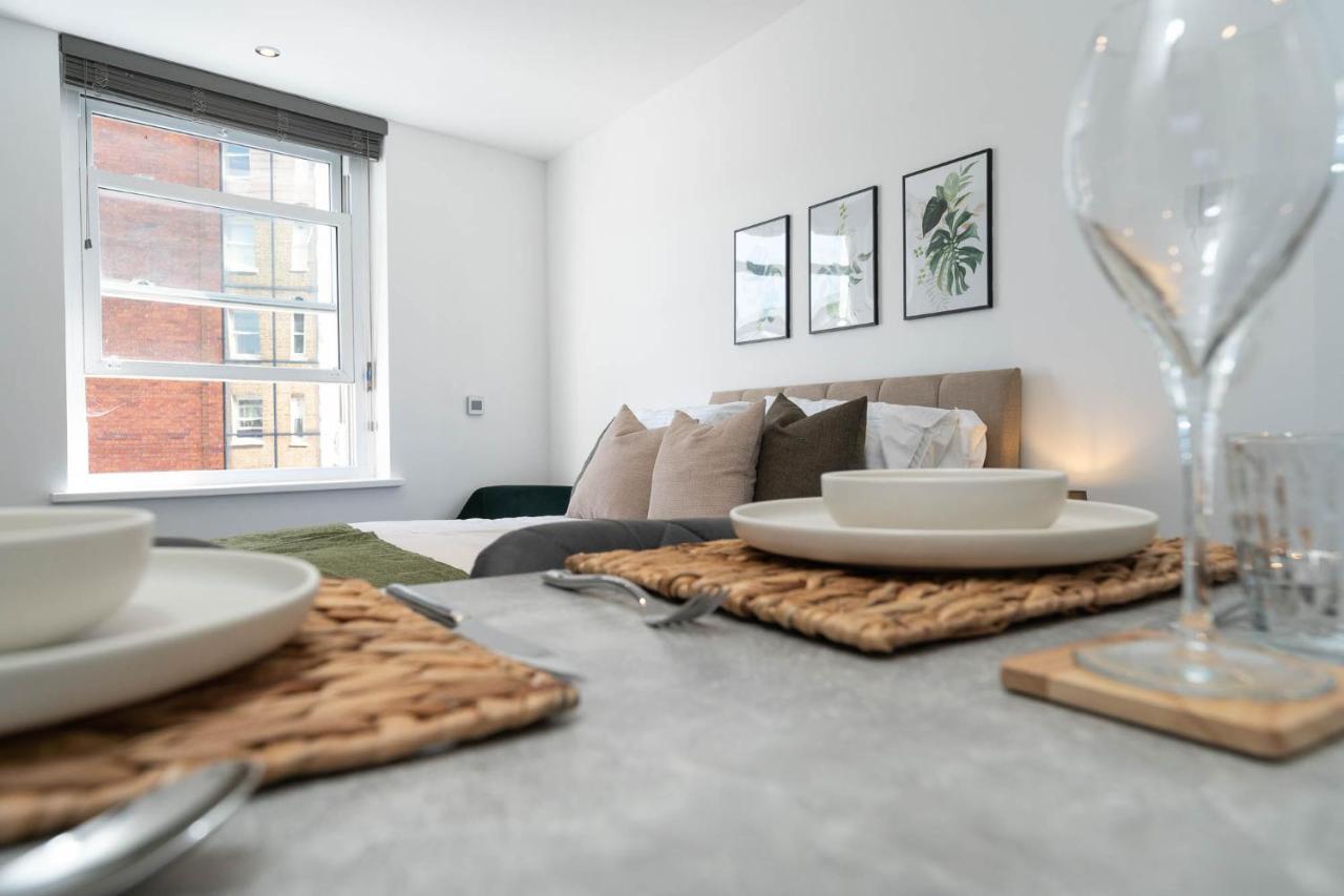 Charming In The Heart Of Vibrant Appartement